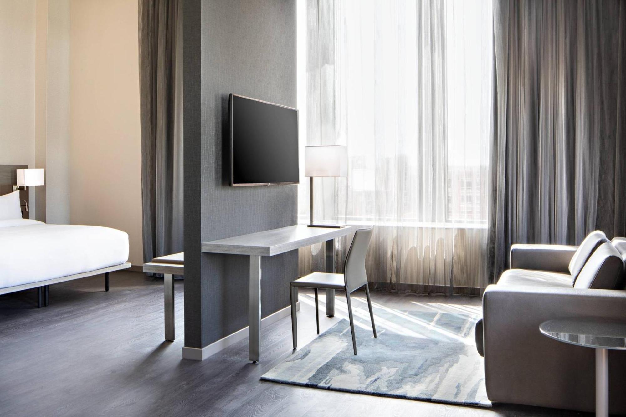 Ac Hotel By Marriott Grand Rapids Downtown Extérieur photo