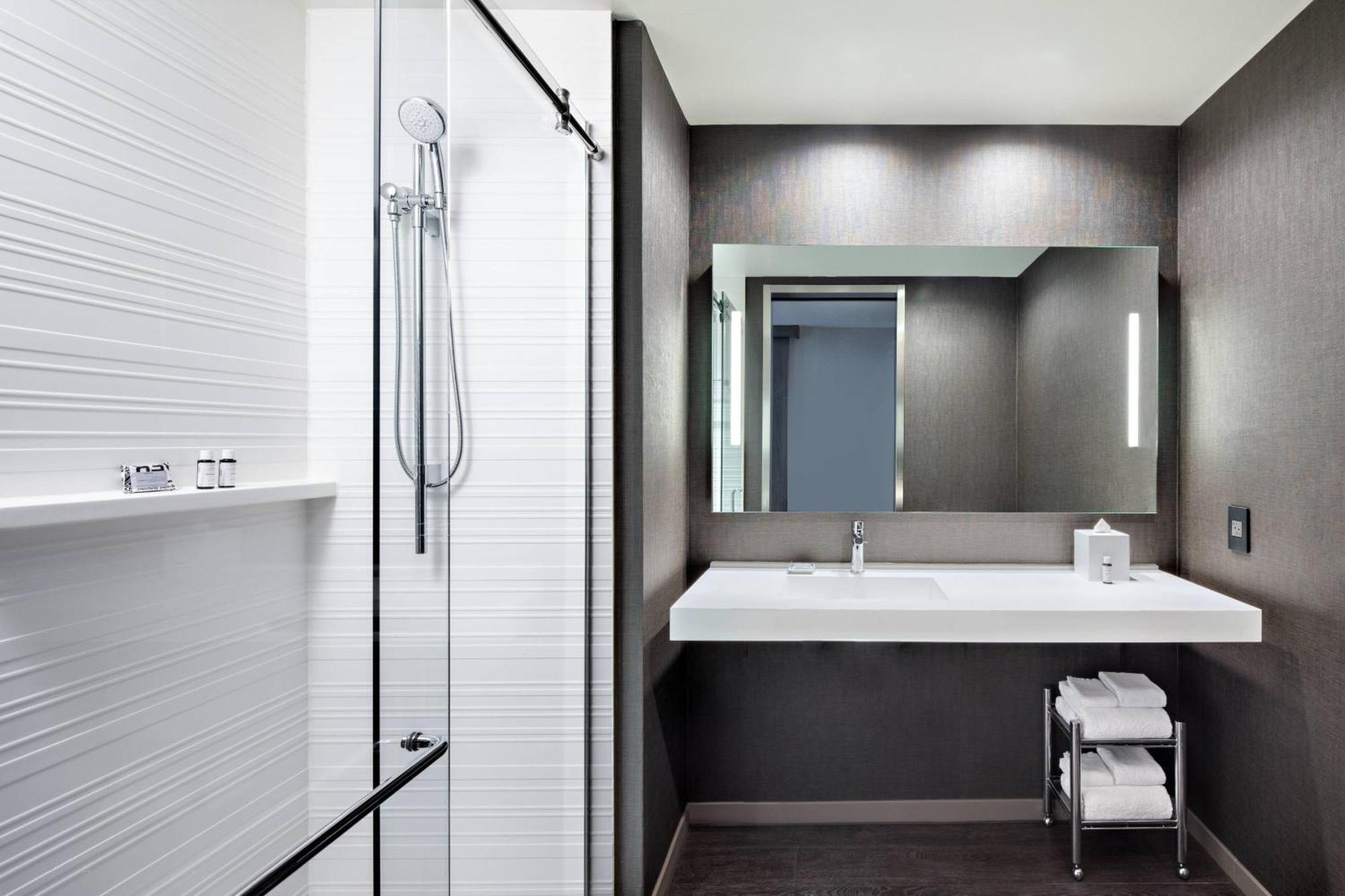 Ac Hotel By Marriott Grand Rapids Downtown Extérieur photo